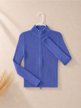 TERRANOVA - Ribbed Zip-Front Sweater Jacket in Periwinkle Blue